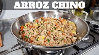 ARROZ CHINO con HUEVO y POLLO EGG FRIED RICE Receta Oriental en el Wok  William Priets [upl. by Gine]