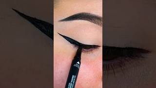 eyeliner 🖤🖤MakeupbyParulGargmakeupbypitaniralimakeupstudiomakeupnewshortstrending1k1k [upl. by Servais]